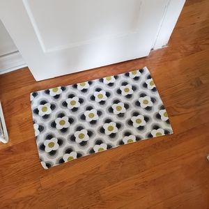 NWT - Woven Mat Cotton Small